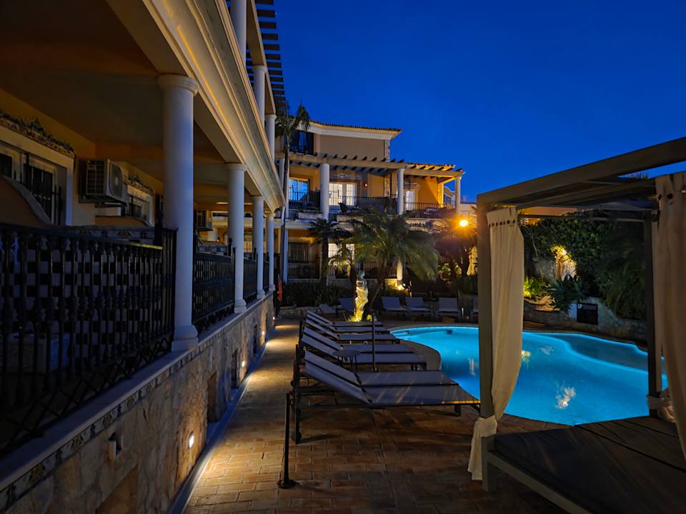 Pool Charming Residence Dom Manuel I - Adults only