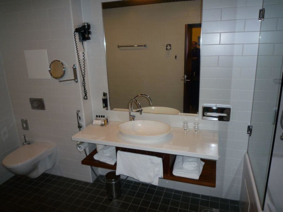 Bad (Twin Room) Clarion Collection Hotel Katajanokka