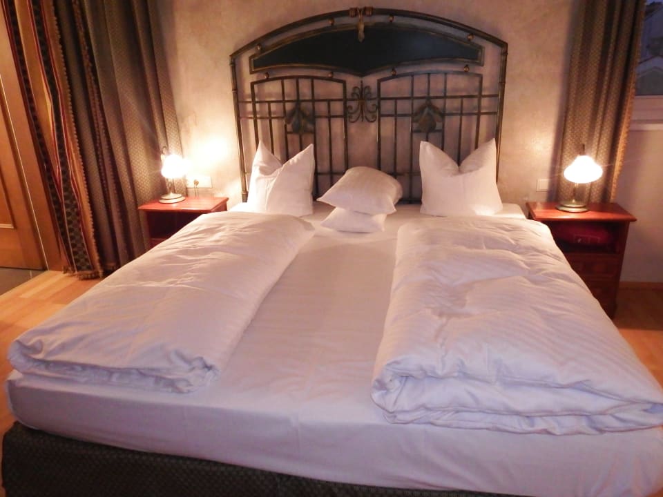 Bett Hotel Schwarzer Adler Innsbruck