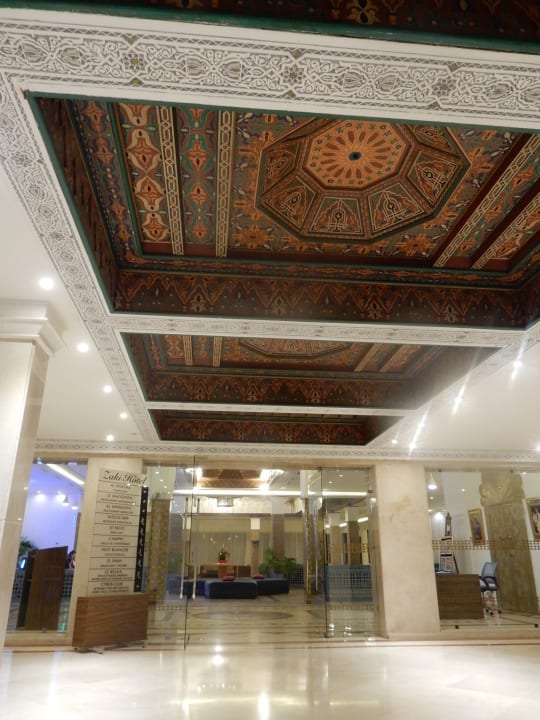 Lobby Zaki Suites Hotel & Spa