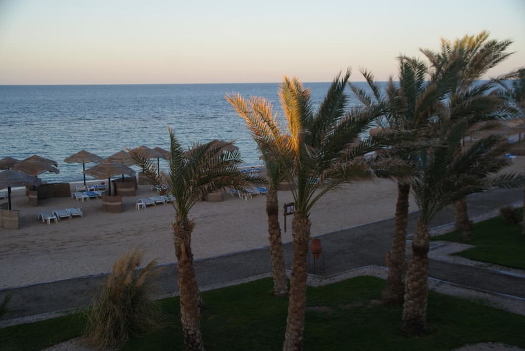 Abendstimmung vom Balkon Radisson Blu Resort, El Quseir