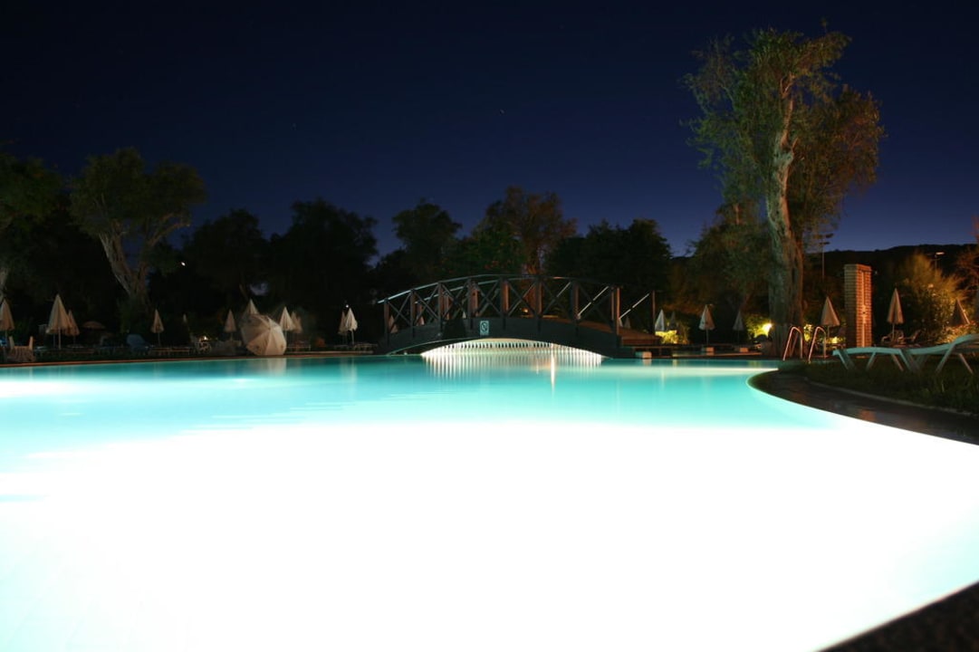 Pool bei Nacht Sentido Apollo Palace
