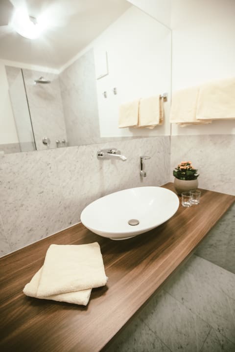 Zimmer Paulus Apartments