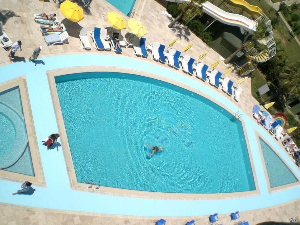 Pool Royal Atlantis Beach Hotel