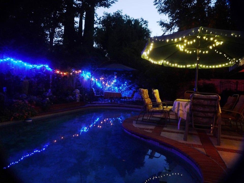 Pool am Abend Life Is Good B&B