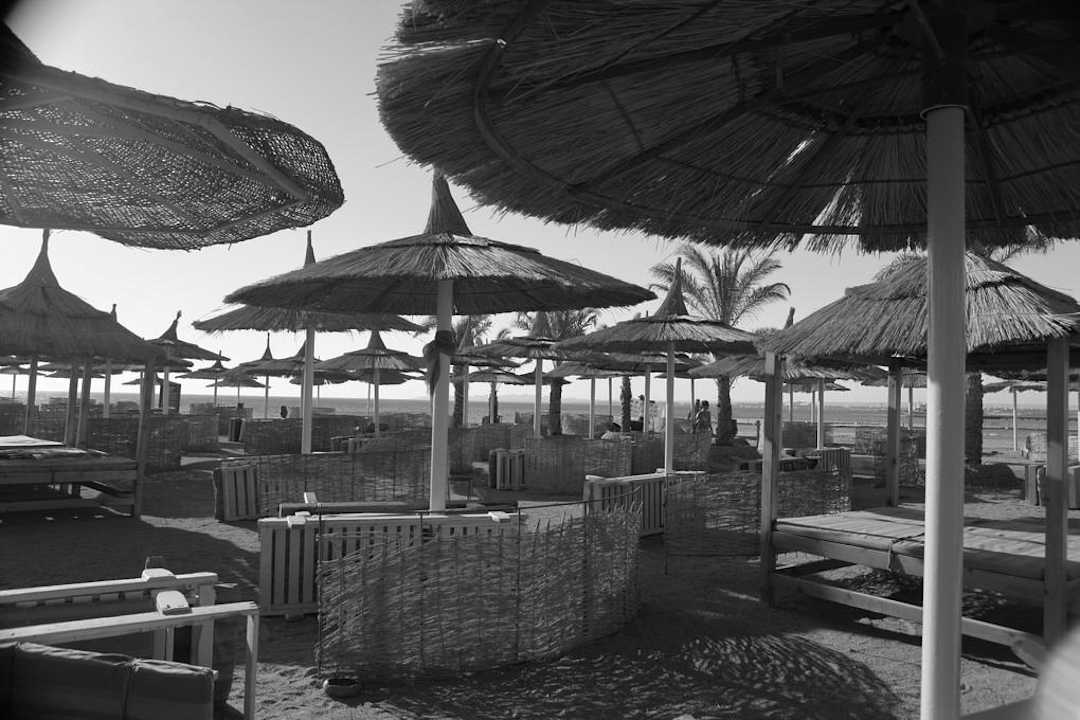 Strand Schirme Beach Albatros Resort