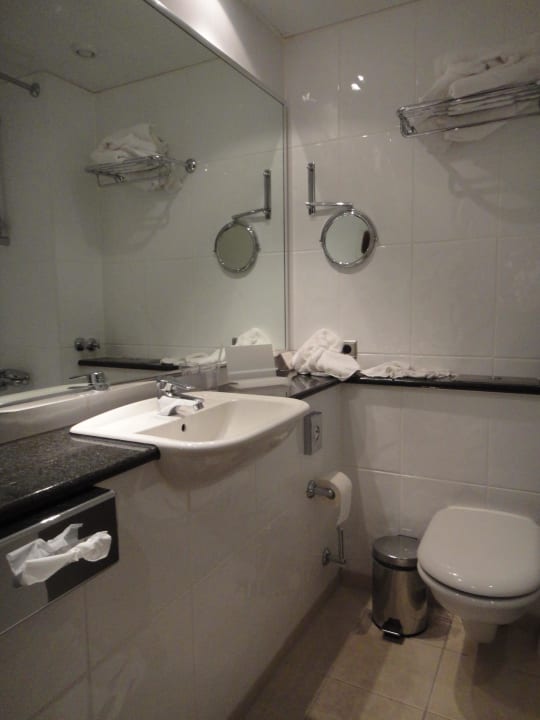 Bad/WC Crowne Plaza ® Hamburg - City Alster