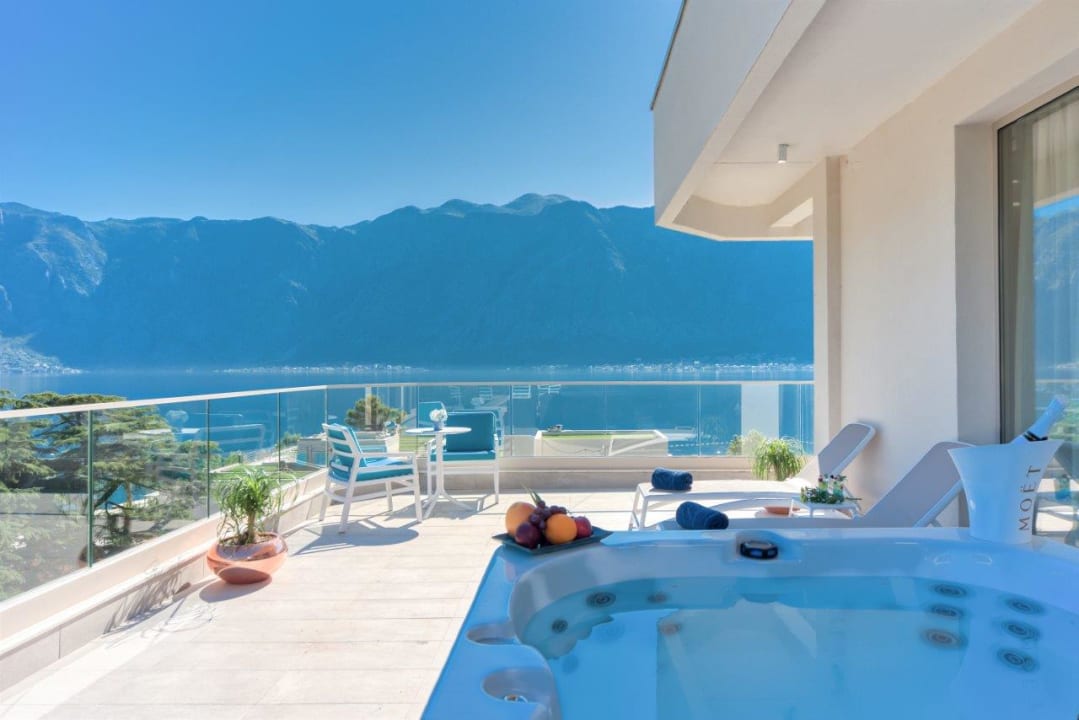 Zimmer Hyatt Regency Kotor Bay Resort