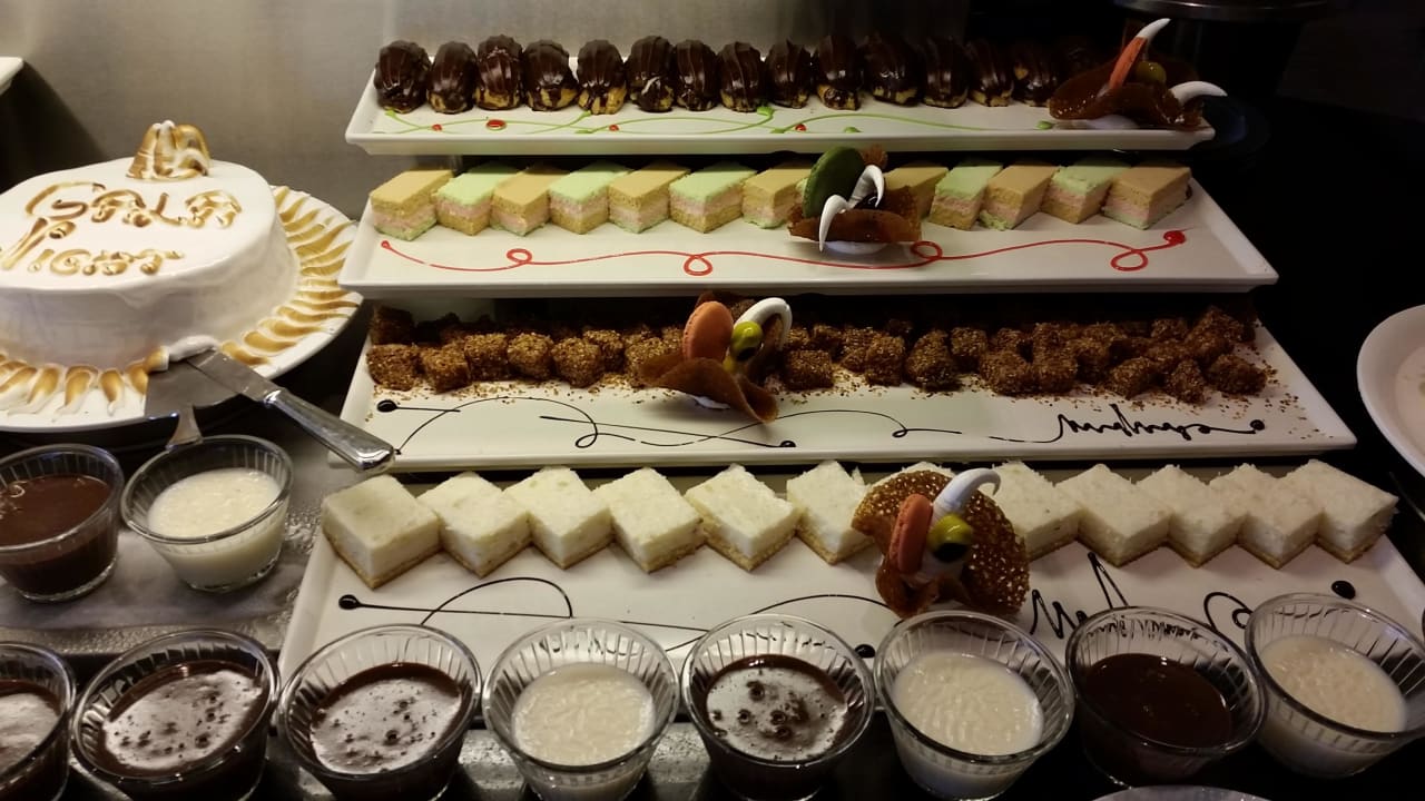 Buffet  Hotel Grand Side