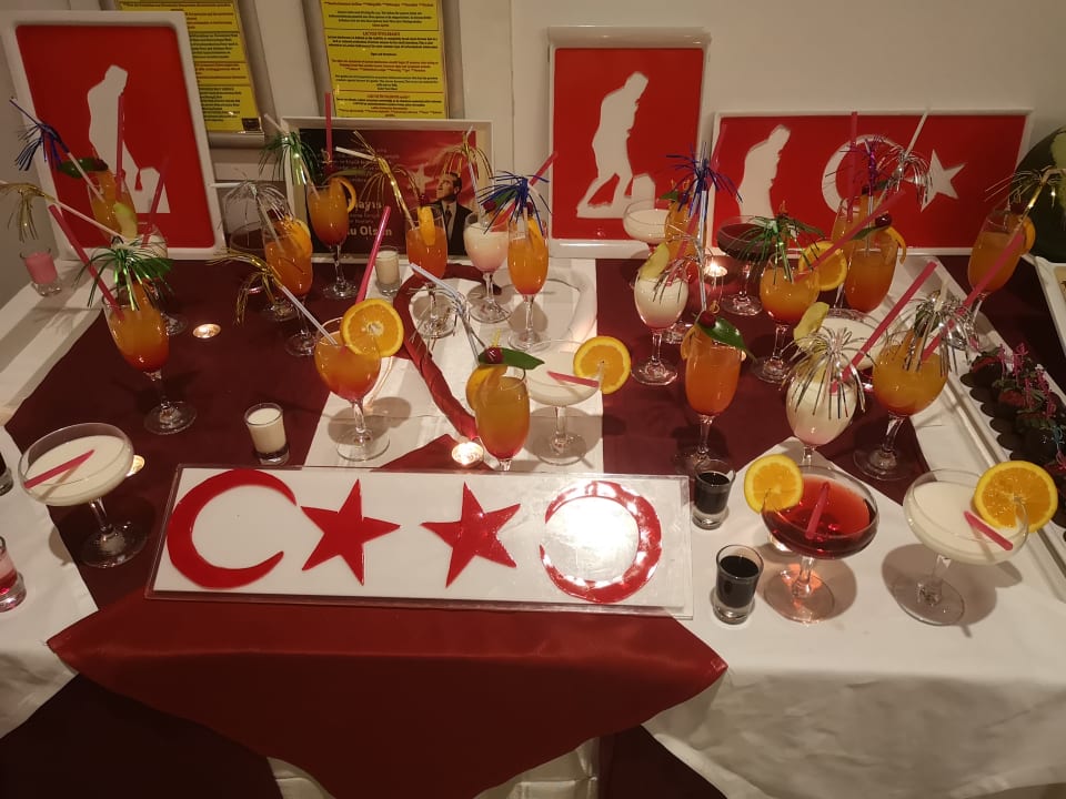 Gastro Well Palace Side