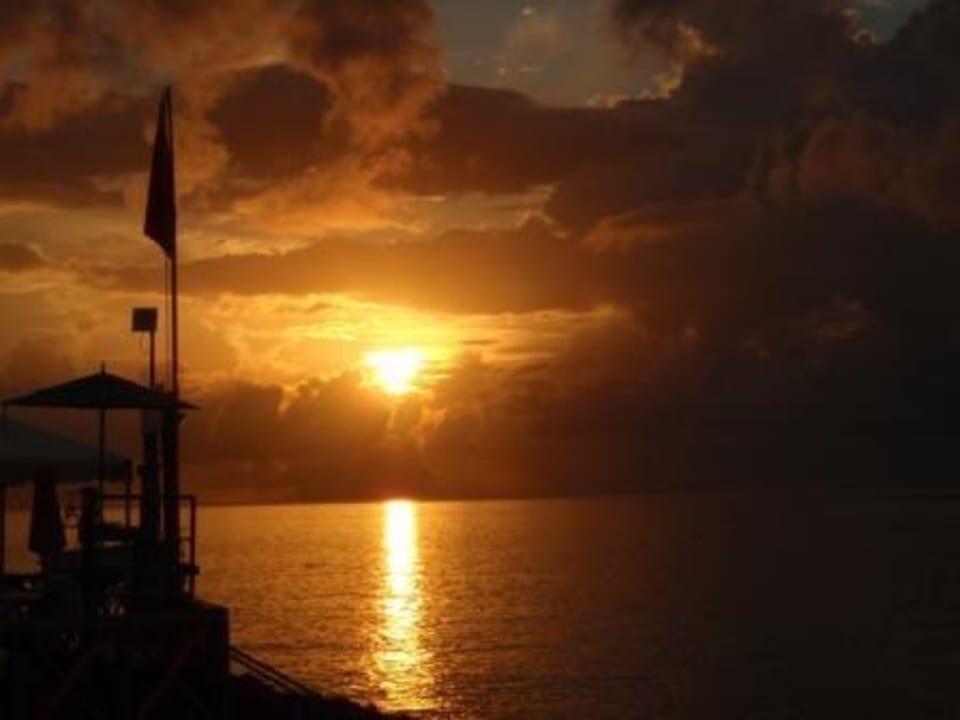 Sonnenuntergang Hotel Marriott Beach Resort Grand Cayman