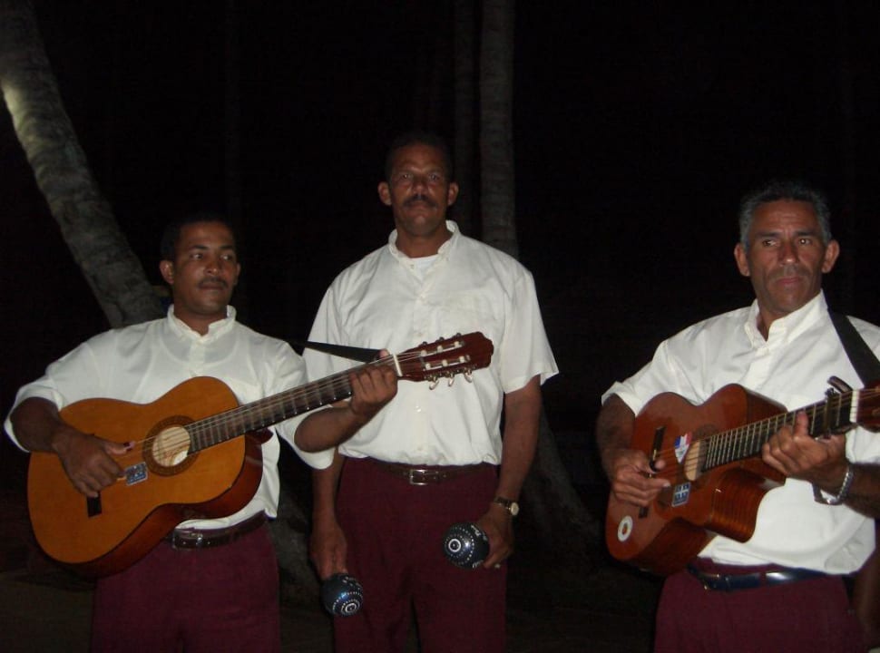 Geselliger abend Hotel Bahia Estela Caribe