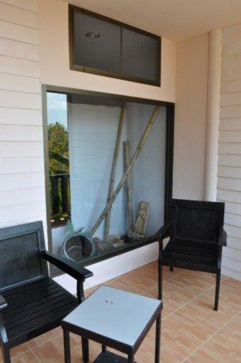 Balkon mit Blick auf das Bad Hotel Koh Ngai Cliff Beach Resort