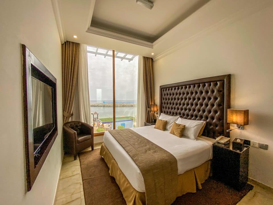 Zimmer Mirage Bab Al Bahr Beach Resort