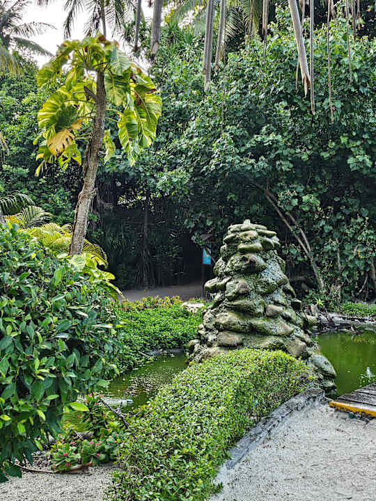 Gartenanlage Adaaran Select Meedhupparu Island Resort - Premium All Inclusive