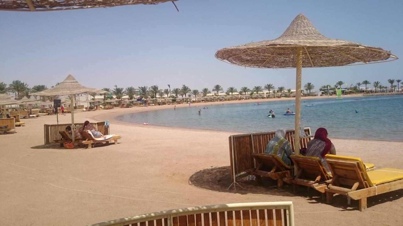 Schöner Strandabschnitt Desert Rose