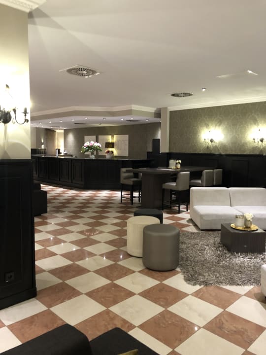 Lobby Van der Valk Resort Linstow