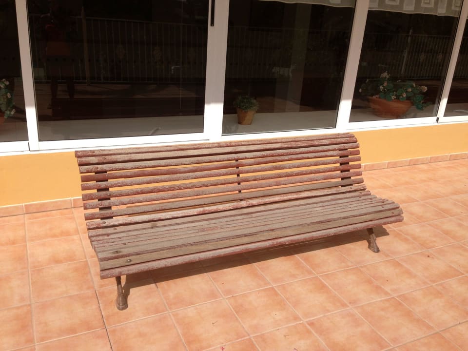 Stark abgenutzt - risse Club Hotel Drago Park