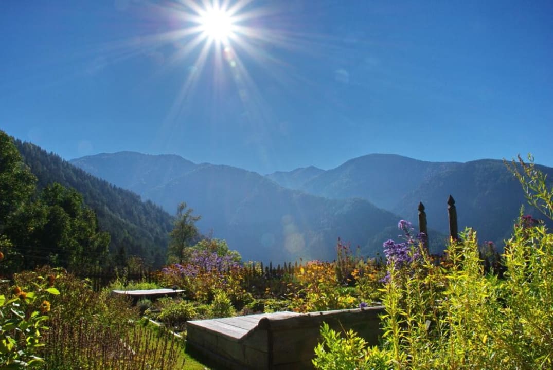 Blick aus dem Wellnesgarten. Naturhotel Lüsnerhof