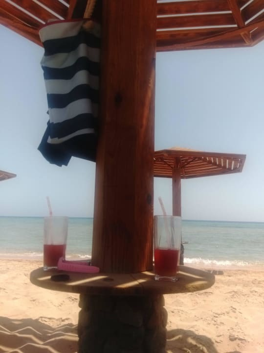 Getränkeservice am Strand Shams Prestige Abu Soma-Adults Only