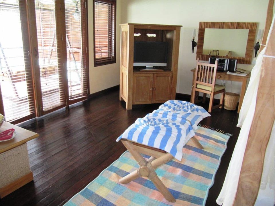 Water Bungalow Filitheyo Island Resort