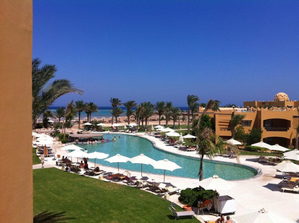 Ruhepool mit Bar Stella Beach Resort & Spa Makadi Bay