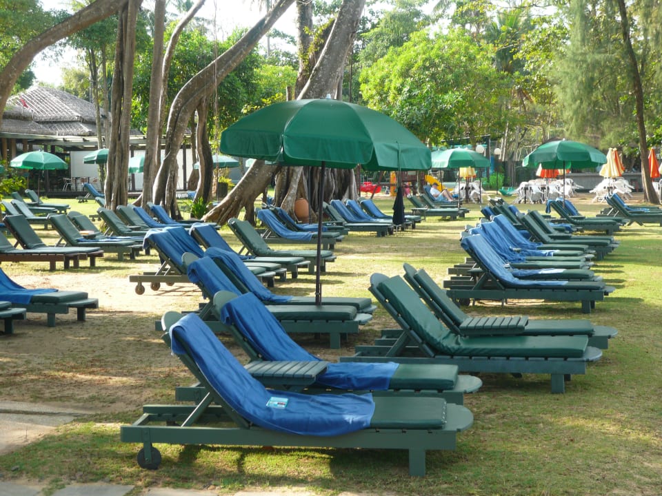 Liegen-reservierung um 6.30 Uhr Khao Lak Merlin Resort