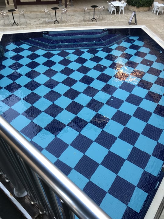 Pool Tac Premier Hotel & Spa
