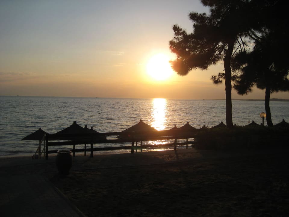Sonnenuntergang Hotel Portes Beach