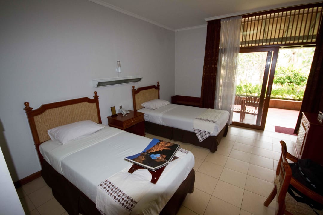 Zimmer mit Terrassenblick in Garten Hotel Manohara Resort