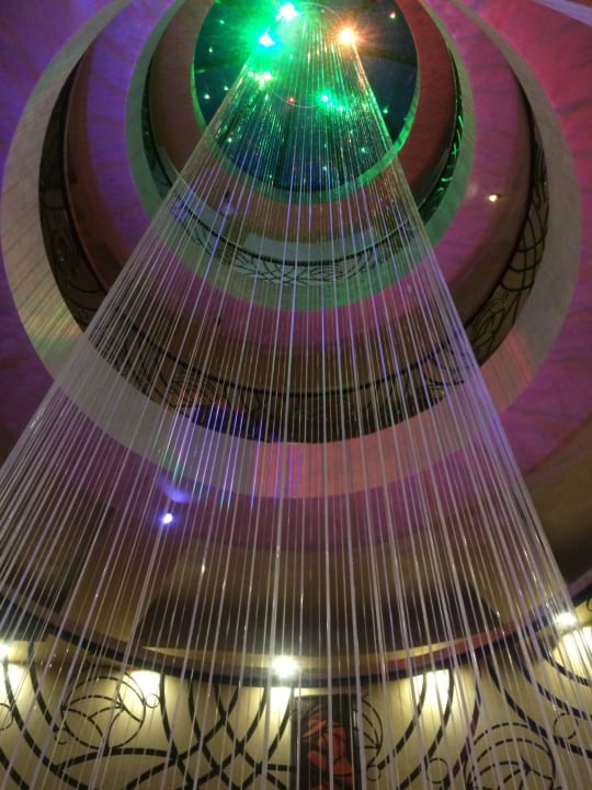 Gang zu den Zimmern Orbis Design Hotel & Spa