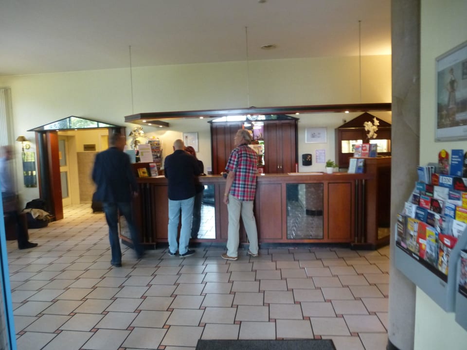 Rezeption Comfort Hotel Weißensee