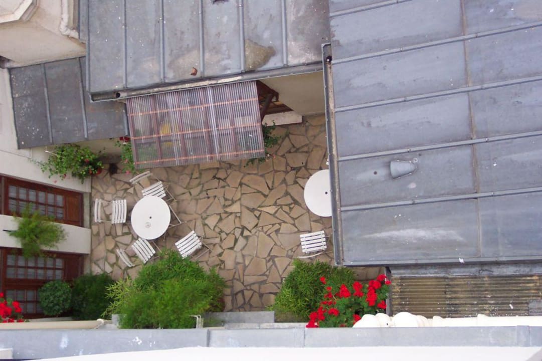 Innenhof Hôtel Lucien & Marinette