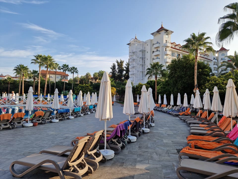 Pool Side Mare Resort & Spa