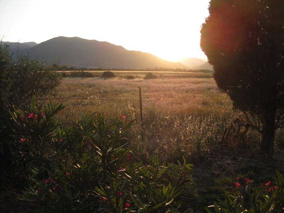 Blick aus dem Fenster auf die Berge Agriturismo Pedra de Mari