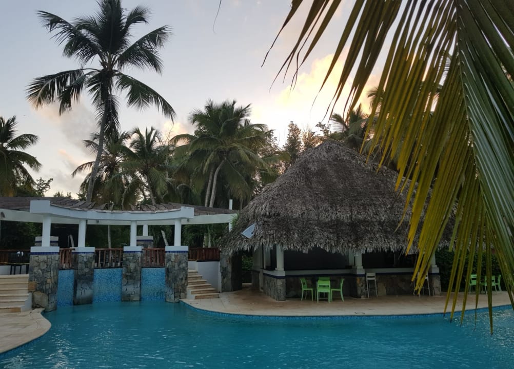 Pool Wyndham Alltra Samana