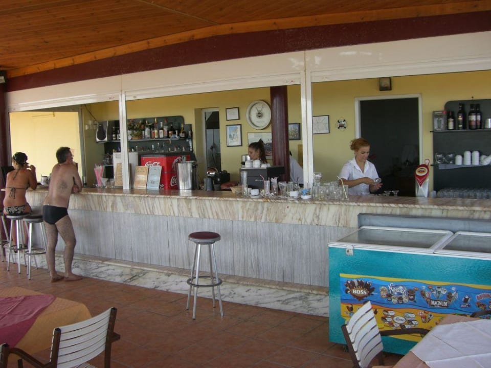 Strandbar Vantaris Palace