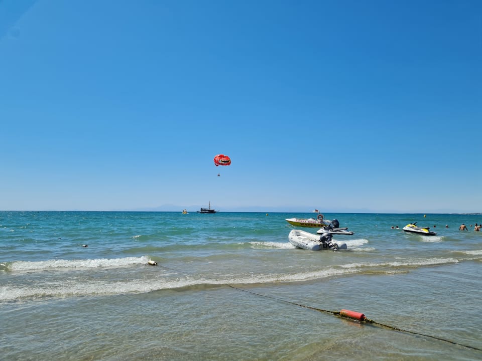 Strand Side Star Beach