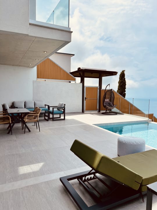Pool Anadeo Villas & Suites