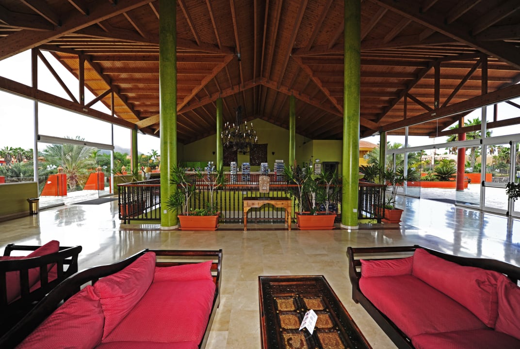 Lobby Hotel Oasis Village