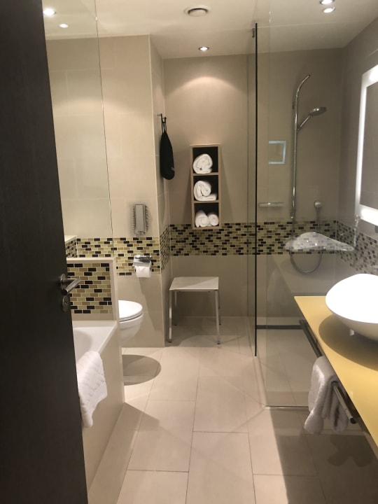 Zimmer Hilton Frankfurt Airport