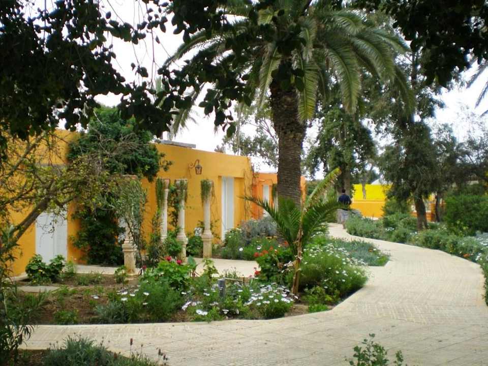 Bungalowy zatopione w zieleni Hotel Caribbean World Nabeul