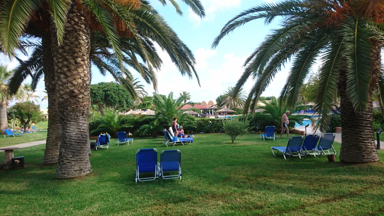 Gartenanlage Anissa Beach & Village