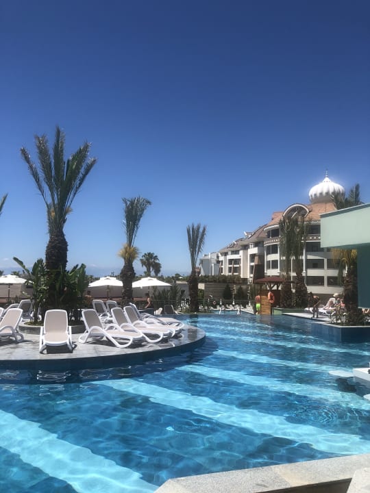 Pool Kirman Belazur Resort & Spa