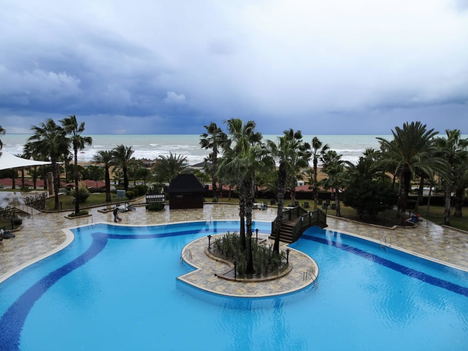 Poolinsel  und Farbtöne Kamelya Collection Selin Hotel