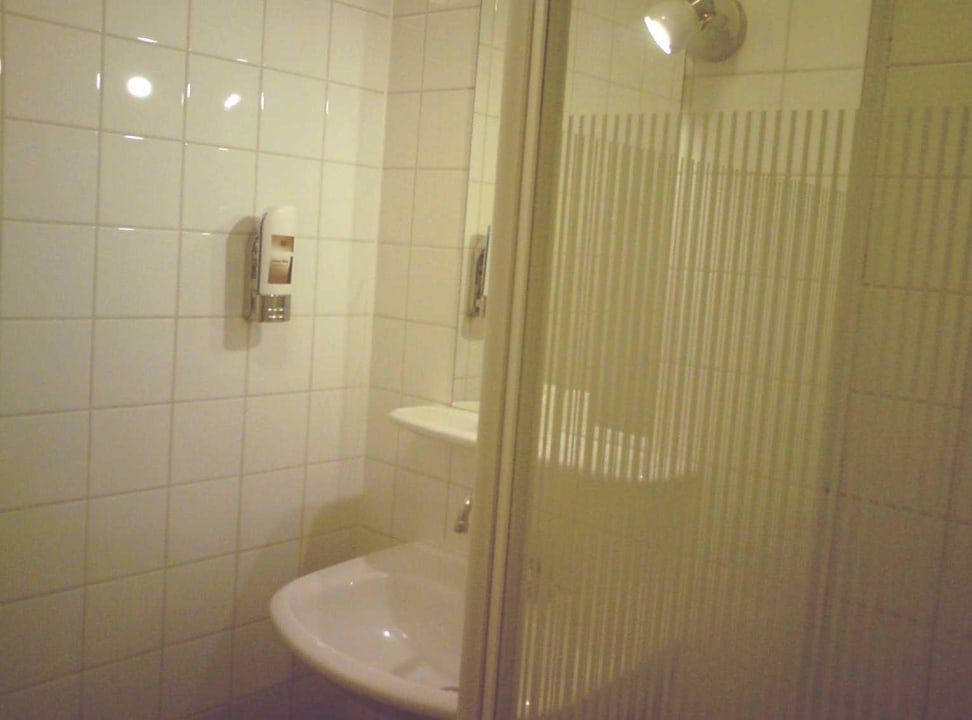 Modernes weisses Bad mit Dusche Best Western Amsterdam