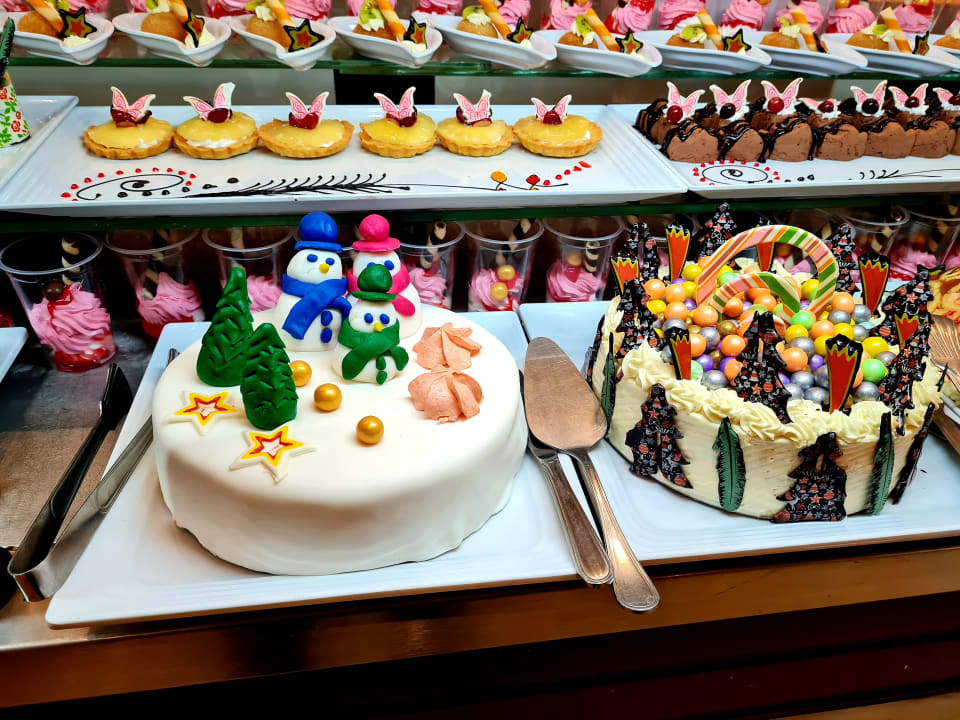 Gastro Three Corners Sea Beach Resort