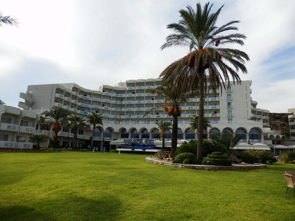 Blick zum Hotel Meerseite Rodos Palladium Leisure & Wellness