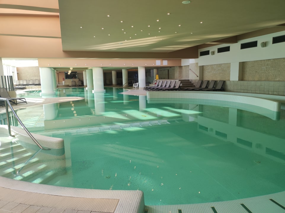 Pool Grand Hotel Portoroz - LifeClass Hotels & Spa