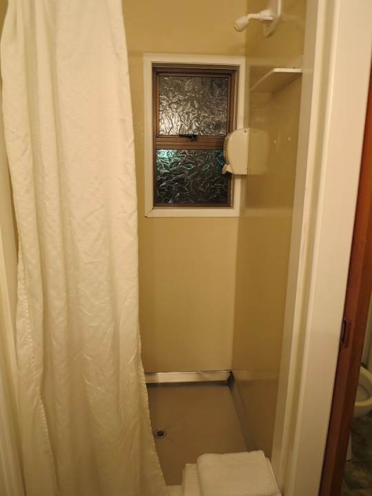 Zimmer Motel Cypress Court